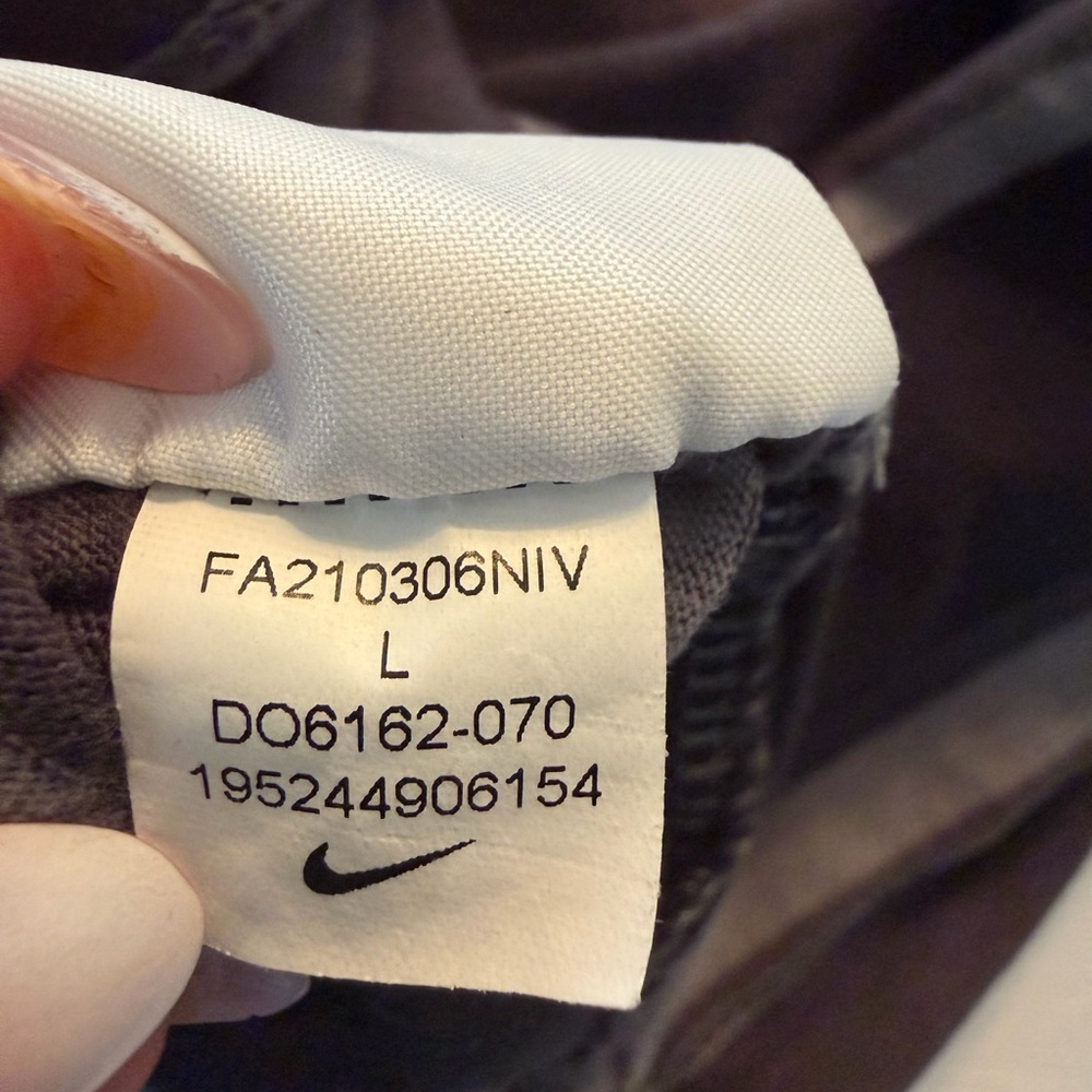 Nike Grey Stripe Men's Short Sleeve T-Shirt - Picture 4 of 6